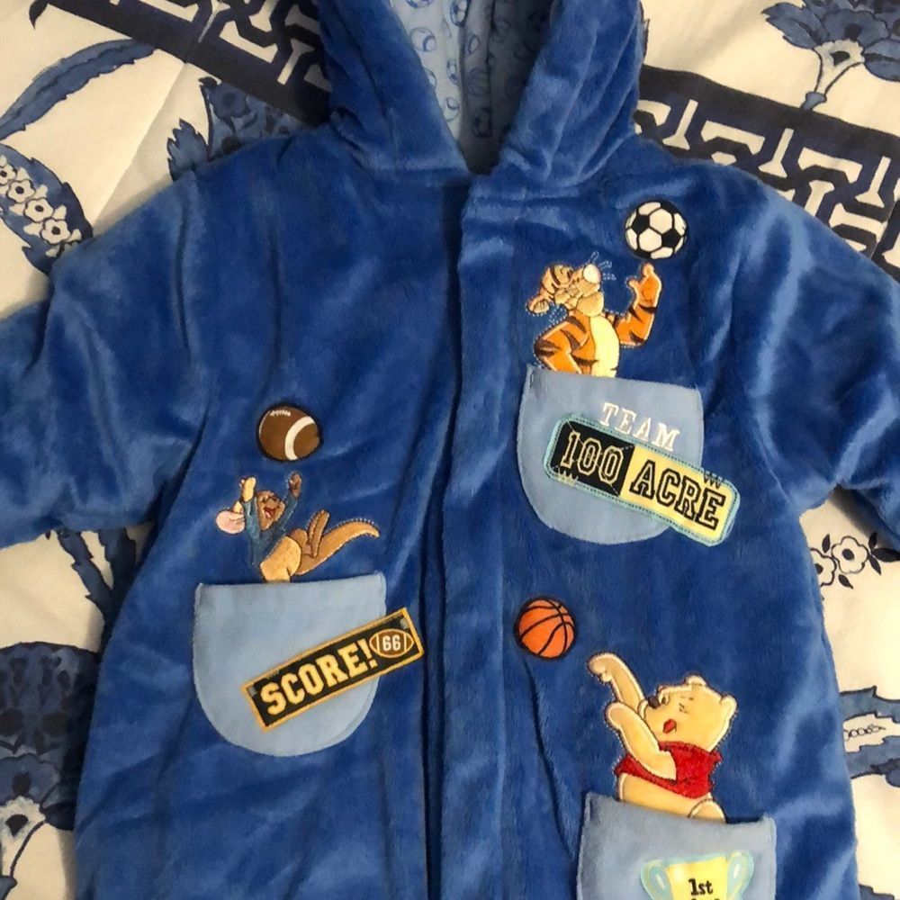 6-9 mo Pooh Baby Bunting